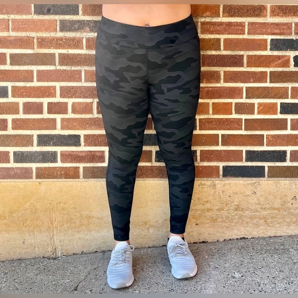 WHITE BIRCH- High Waisted Camouflage Print Knit Leggings - Picture 7 of 7